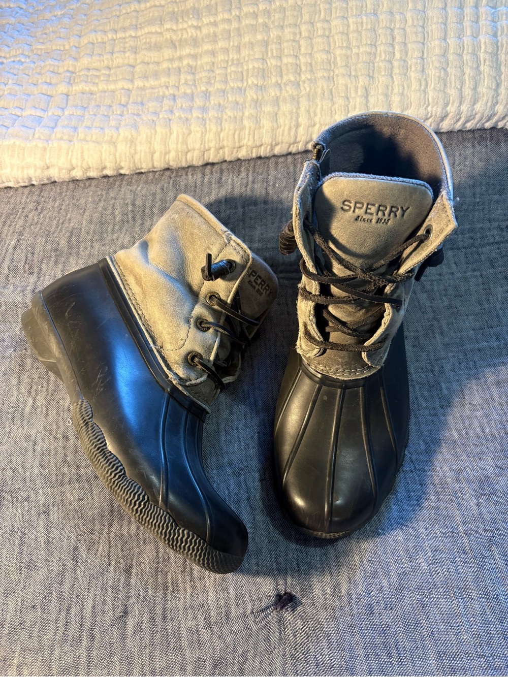 Sperry Women's Saltwater Duck Boots Black/Gray Women’s Size 6